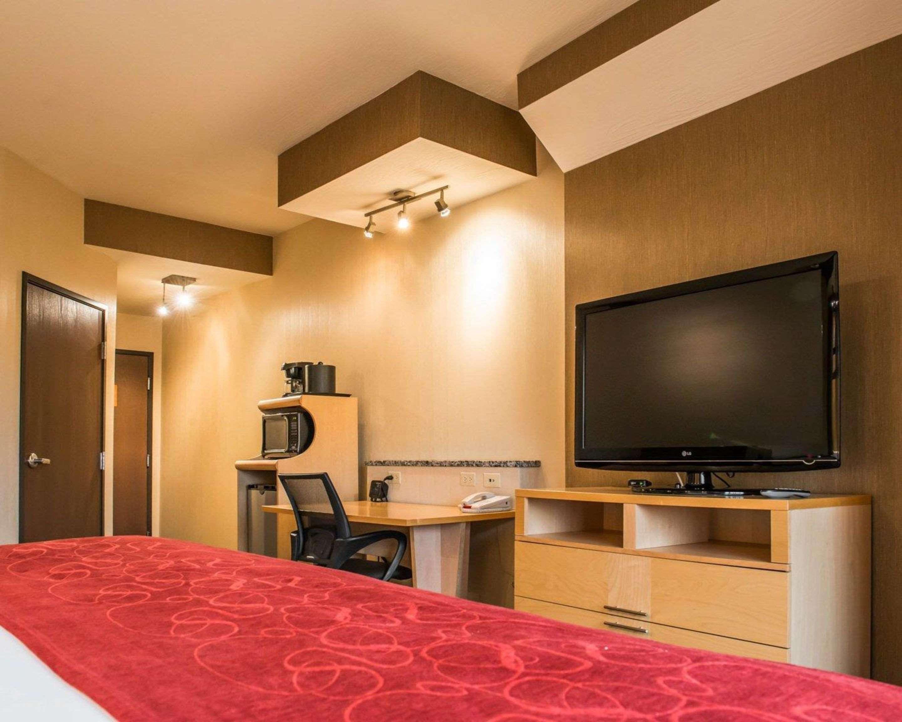 Comfort Suites Monroeville Buitenkant foto