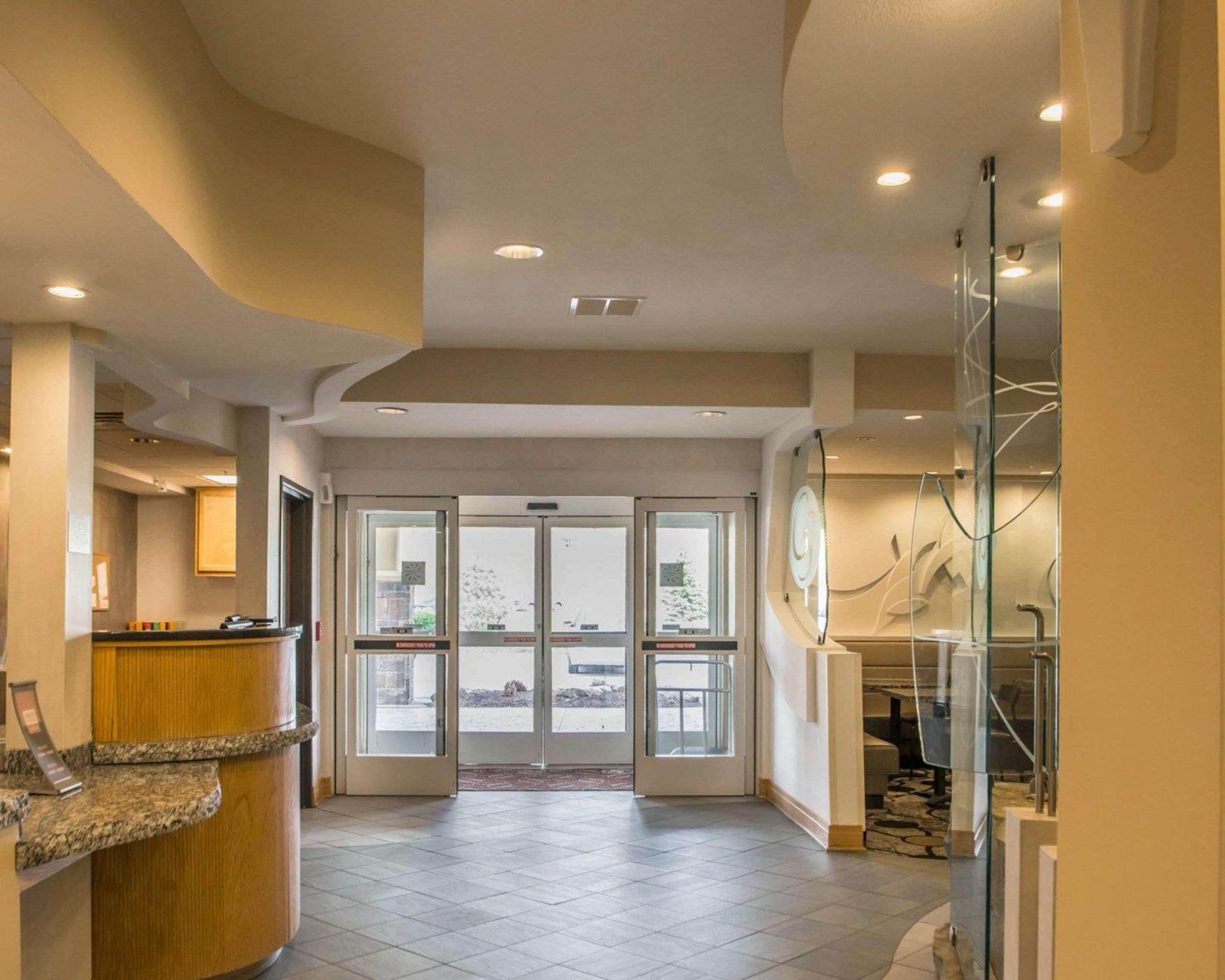 Comfort Suites Monroeville Buitenkant foto
