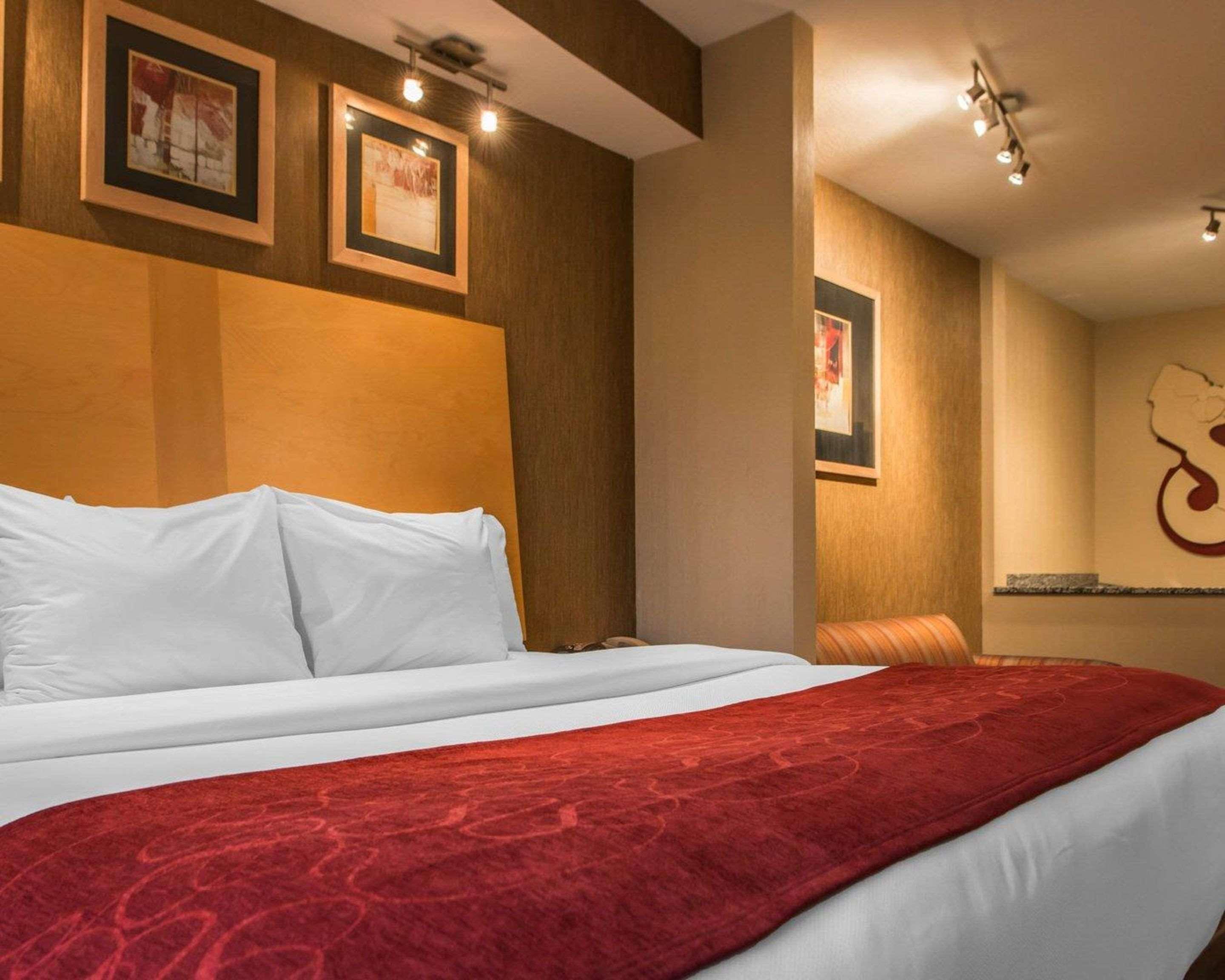 Comfort Suites Monroeville Buitenkant foto